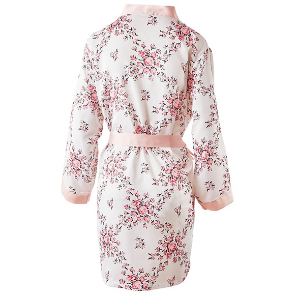 🌸MORGAN LANE Allie Robe In White Floral (L/XL)🌸 - Picture 10 of 10